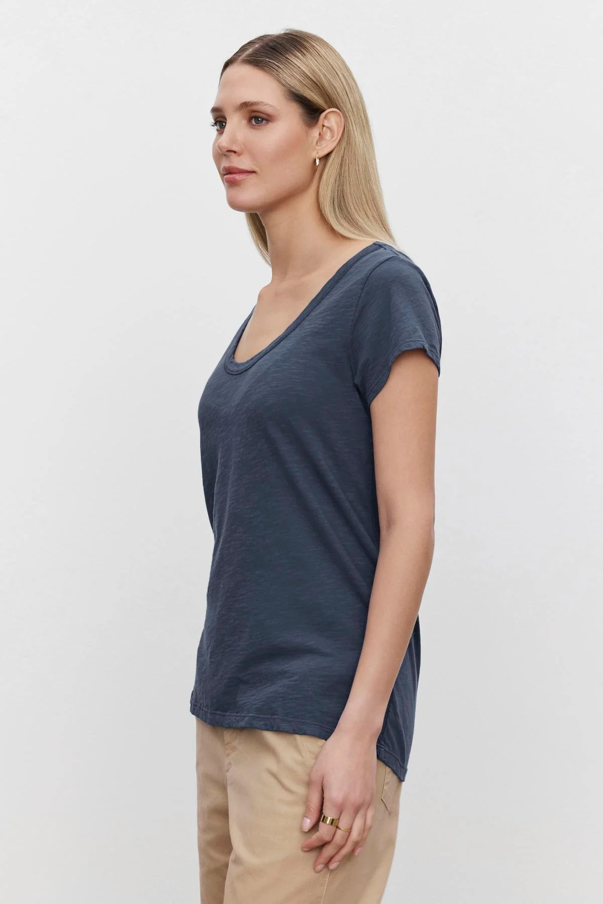 KIRA TEE